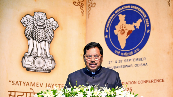 https://www.salarnews.in/public/uploads/images/newsimages/maannewsimage06102025_212113_Gavai (2).png